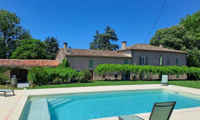 Lombers House | 320 m² Gîte ∙ 6 bedrooms ∙ 12 guests
