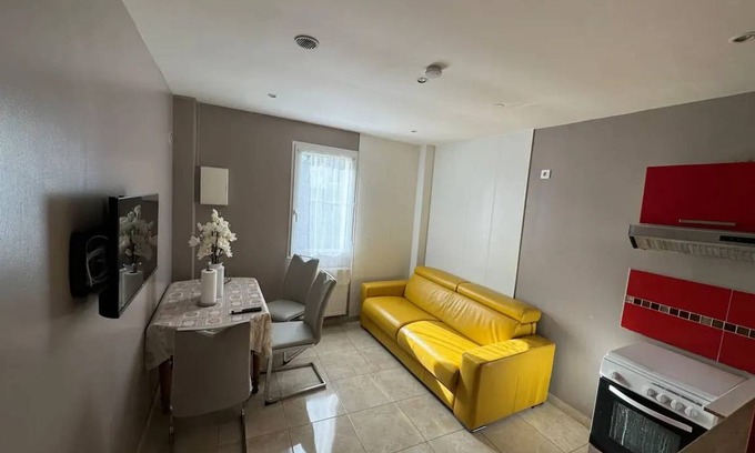 Villiers-le-Bel Apartment | 35 m² Apartment ∙ 1 bedroom ∙ 4 guests