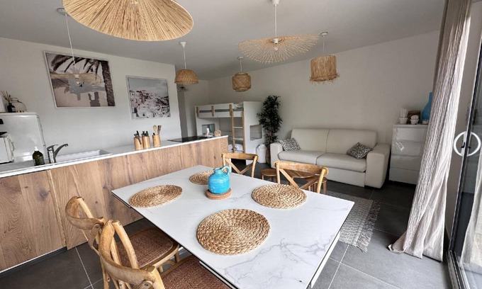 Les Attaques Bed & Breakfast | 35 m² Bed and breakfast ∙ 4 guests