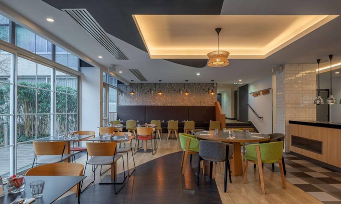 Bougival Hotel | 35 m² Hotel ∙ 127 guests