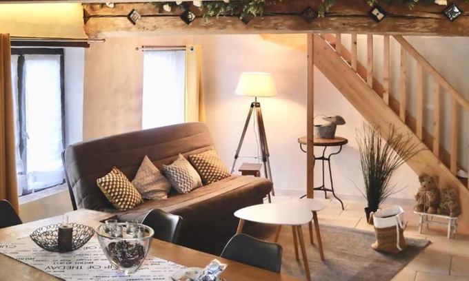 Flines-les-Mortagne Apartment | 35 m² Studio flat ∙ 1 bedroom ∙ 2 guests