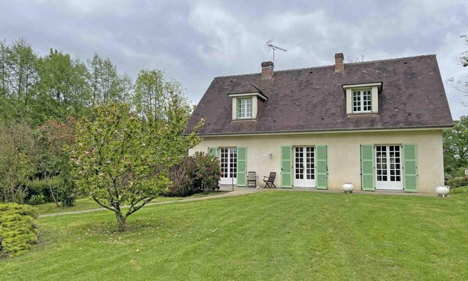 Longny-au-Perche Cottage | 350 m² Cabin ∙ 6 bedrooms ∙ 13 guests