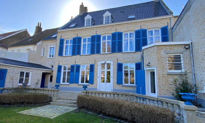 Bourbourg House | 350 m² House ∙ 7 bedrooms ∙ 15 guests