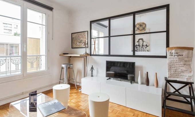 Saint-Mande Apartment | 40 m² Apartment ∙ 1 bedroom ∙ 2 guests