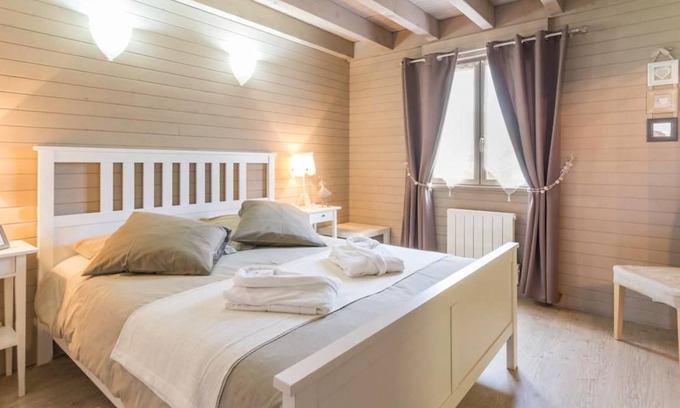 Venarey-les-Laumes Bed & Breakfast | 40 m² Bed and breakfast ∙ 1 bedroom ∙ 4 guests