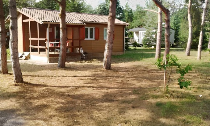Presles-et-Boves Ski Chalet | 40 m² Chalet ∙ 2 bedrooms ∙ 4 guests