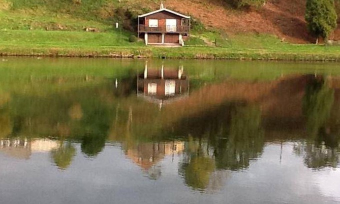 Vireux-Wallerand Ski Chalet | 40 m² Chalet ∙ 2 bedrooms ∙ 4 guests