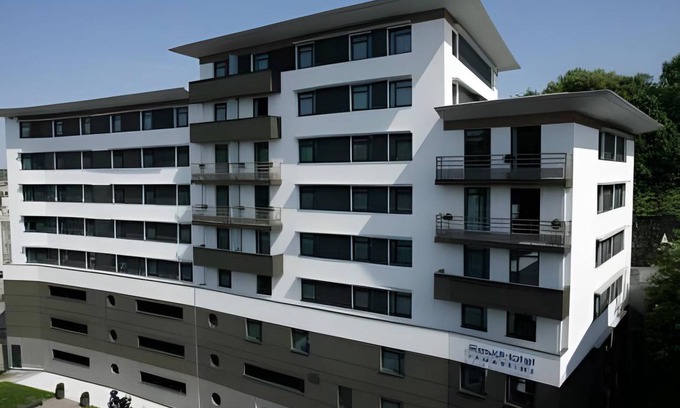 La Demi - Lune Apartment | 40 m² Serviced apartment ∙ 127 guests