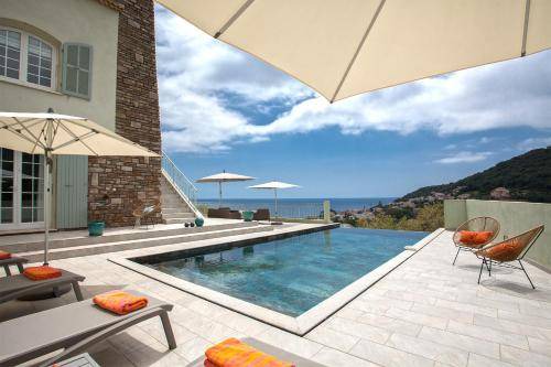 Figarella Villa | 400 m² Villa ∙ 6 bedrooms ∙ 14 guests