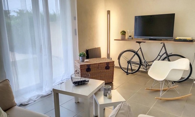 Montrevel-en-Bresse House | 43 m² Gîte ∙ 1 bedroom ∙ 2 guests