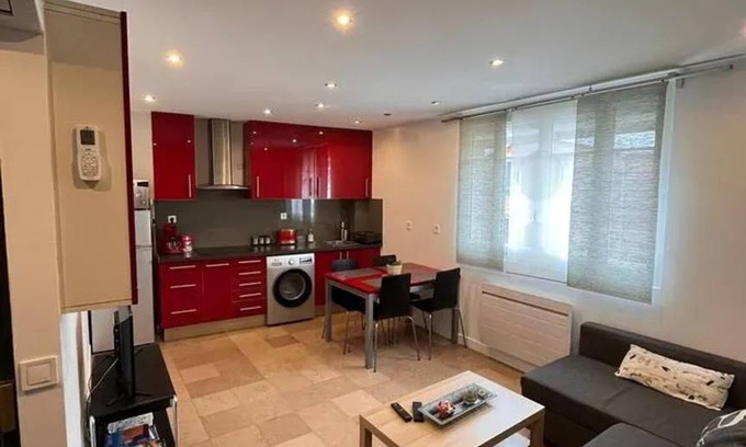 Aubervilliers Apartment | 45 m² Apartment ∙ 2 bedrooms ∙ 6 guests