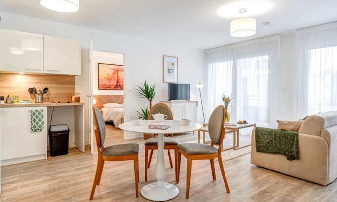 Rueil-Malmaison Resort | 49 m² Private room ∙ 1 bedroom ∙ 2 guests