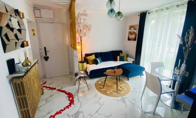 Poissy Apartment | 50 m² Apartment ∙ 1 bedroom ∙ 2 guests