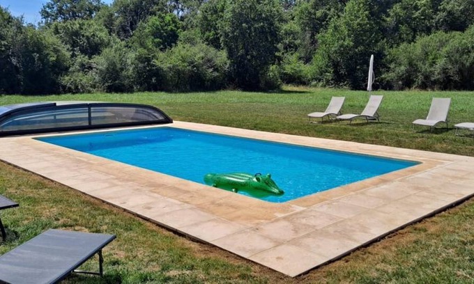 Neuillay-les-Bois House | 500 m² House ∙ 5 bedrooms ∙ 13 guests