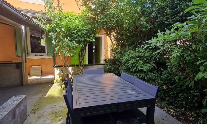 Belleville Apartment | 52 m² Apartment ∙ 1 bedroom ∙ 2 guests