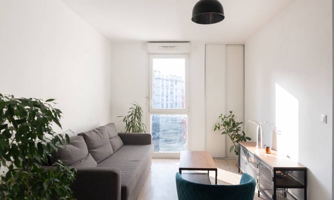 La Courneuve Apartment | 54 m² Apartment ∙ 2 bedrooms ∙ 6 guests