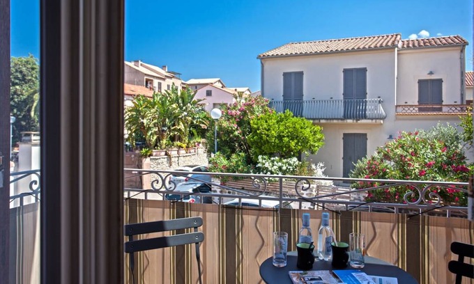 Saint-Florent Apartment | 55 m² Apartment ∙ 1 bedroom ∙ 3 guests