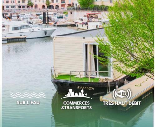 Cergy Boat Rental | 55 m² Houseboat ∙ 2 bedrooms ∙ 4 guests