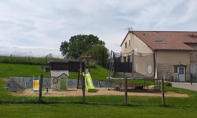 Tossiat House | 61 m² Gîte ∙ 2 bedrooms ∙ 4 guests