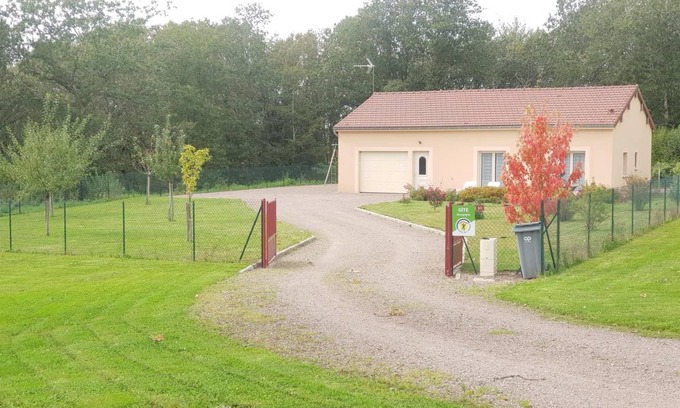 Saint-Martin-de-la-Mer Cottage | 70 m² Cabin ∙ 2 bedrooms ∙ 4 guests
