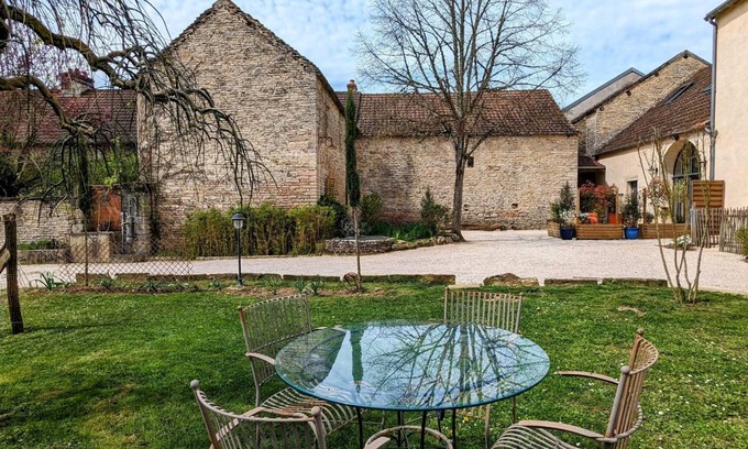 Sainte-Marie-sur-Ouche Cottage | 71 m² Cabin ∙ 2 bedrooms ∙ 4 guests