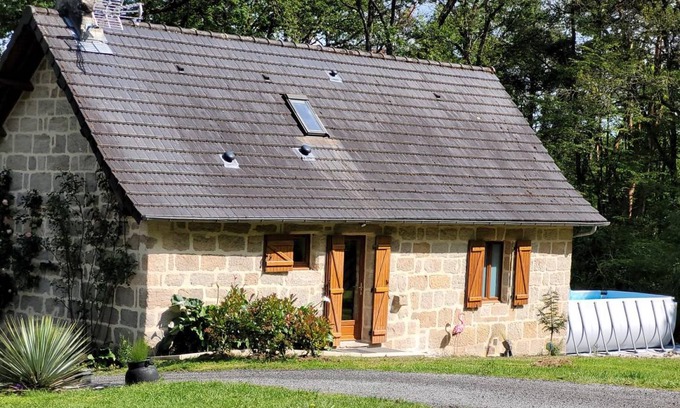 Jugeals-Nazareth House | 80 m² Gîte ∙ 3 bedrooms ∙ 6 guests