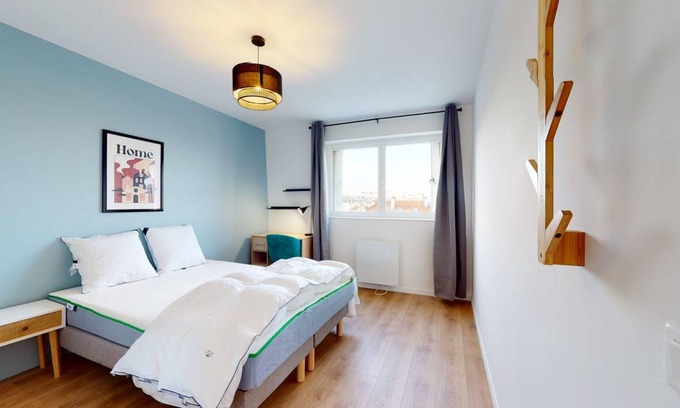 Choisy-le-Roi Resort | 82 m² Private room ∙ 1 bedroom ∙ 2 guests