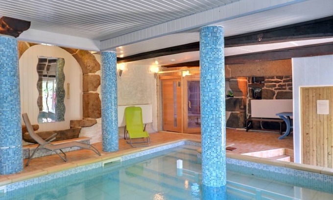 Parigne House | 83 m² Gîte ∙ 3 bedrooms ∙ 6 guests