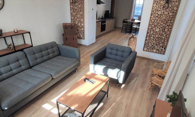 Rocroi House | 85 m² Gîte ∙ 2 bedrooms ∙ 4 guests