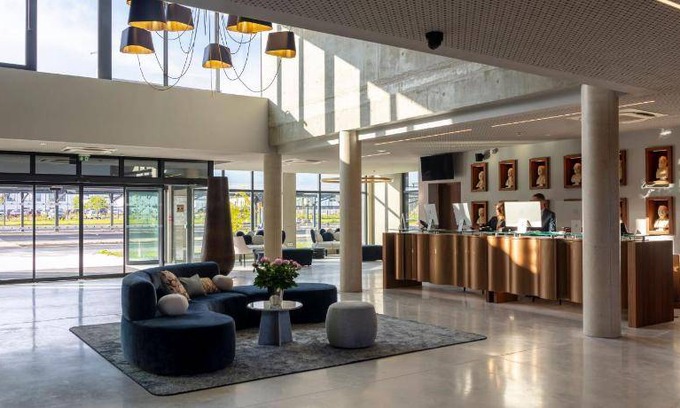 Serris Hotel | 85 m² Hotel ∙ 2 bedrooms ∙ 10 guests