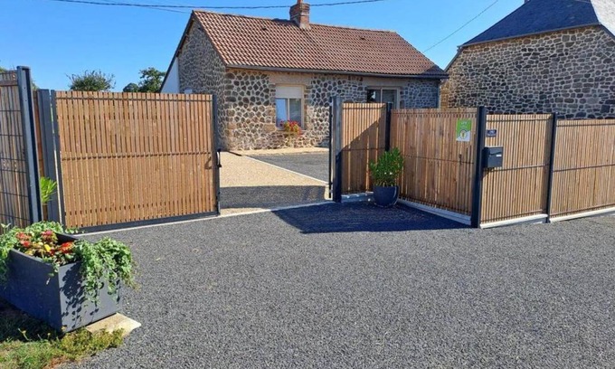Saint-Mars-d'Egrenne Cottage | 86 m² Cabin ∙ 2 bedrooms ∙ 4 guests