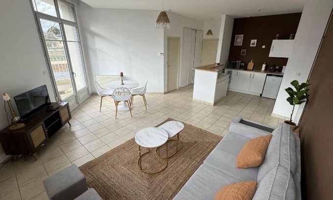 Soissons Apartment | 88 m² Apartment ∙ 3 bedrooms ∙ 7 guests