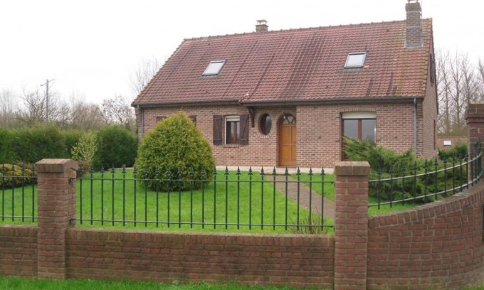 Senlis Cottage | 90 m² Cabin ∙ 2 bedrooms ∙ 4 guests