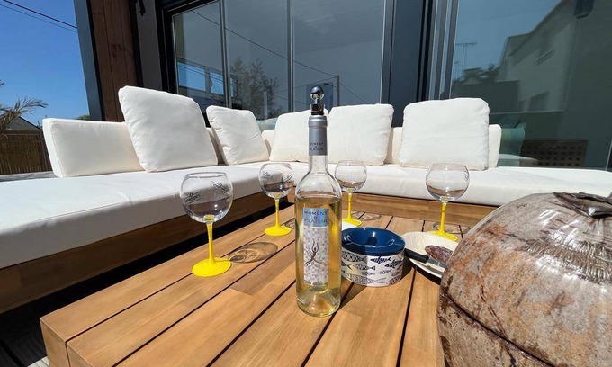 Barneville-Carteret House | 91 m² Gîte ∙ 2 bedrooms ∙ 4 guests