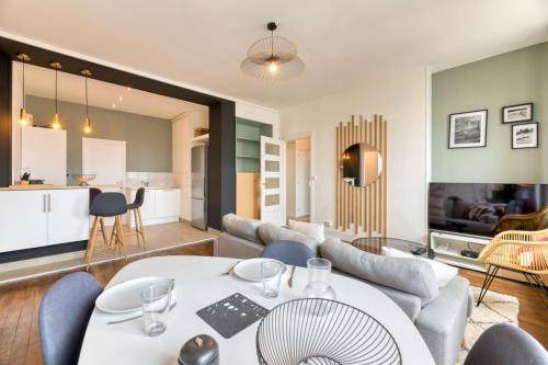Quartier Saint-Clement - Jardin des Plantes Apartment | 95 m² Apartment ∙ 4 bedrooms ∙ 8 guests