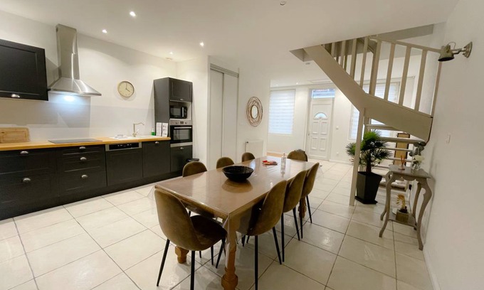 Bleriot-Plage Apartment | 97 m² Apartment ∙ 3 bedrooms ∙ 6 guests