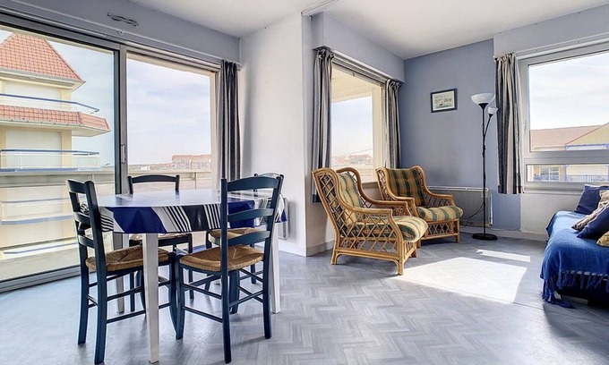 Stella-Plage Apartment | Apartment 50m from the beach with balcony, pets allowed