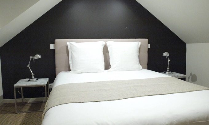 La Madeleine Apartment | Apartment-Apartment-Ensuite with Shower-Balcony-Appartement 934