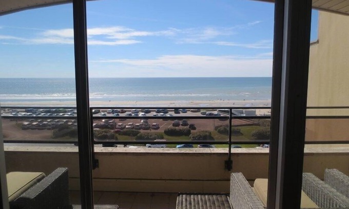 Le Touquet-Paris-Plage Apartment | Beautiful apartment with a very nice sea view "The President"