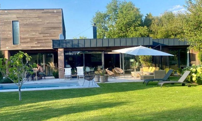 Sainghin-en-Melantois Bed & Breakfast | Bed and breakfast ∙ 2 guests