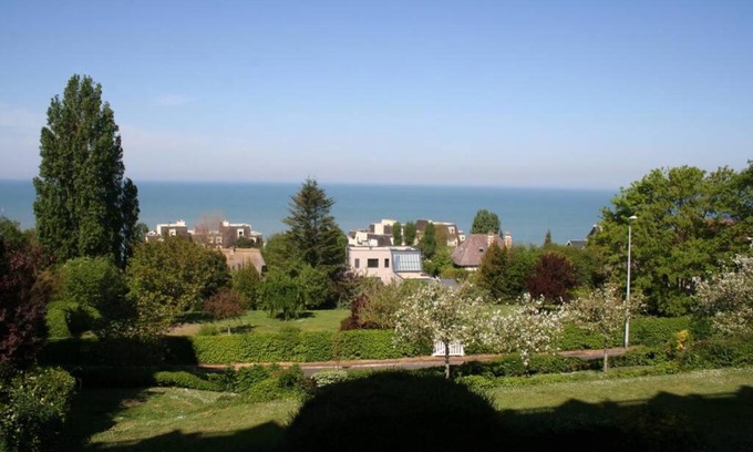 Trouville-sur-Mer Apartment | Bel appartement vue sur mer
