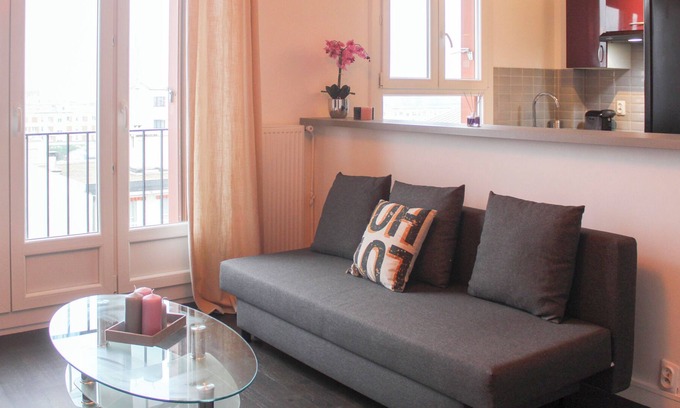 Romainville Apartment | Bright apartment - Romainville