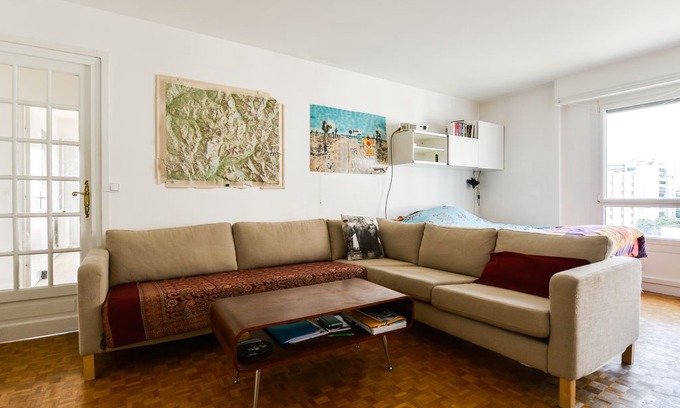 Amerique Apartment | Bright apt with beautiful view in Belleville