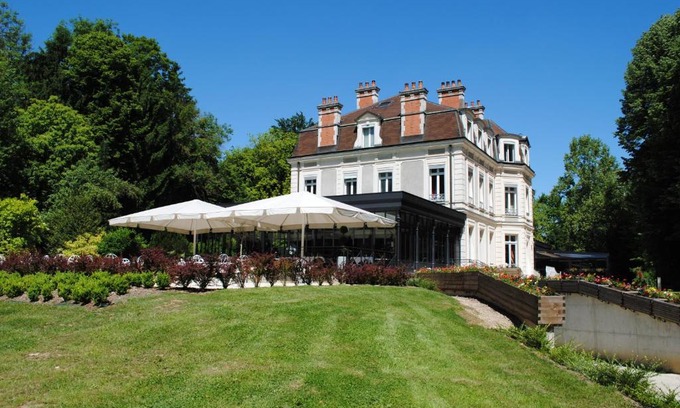 Geneuille Hotel | Château de La Dame Blanche - Logis