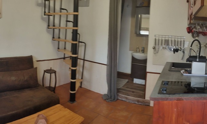 La Couture Boussey House | Chez Aurélia: Tiny house with private jacuzzi