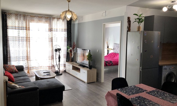 Plateau — Pyramide Apartment | Chezclervie: Super Duplex 6 Minutes From Orly Airport