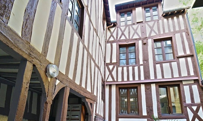 Quartier Saint-Marc - Croix de Pierre - Saint-Nicaise Apartment | Coeur de Rouen, a cosy flat in hyper-centre of Rouen