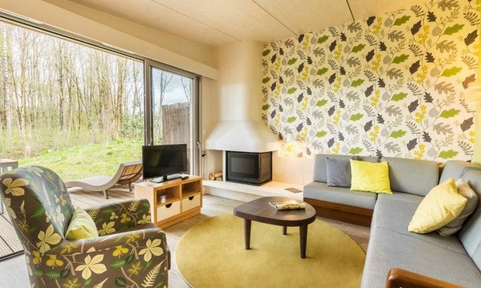 Bailly-Romainvilliers Cottage | Cottage ∙ 2 bedrooms ∙ 4 guests