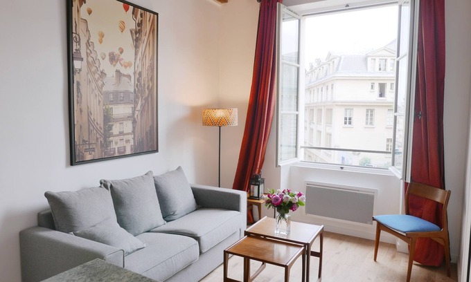 Latin Apartment | Exquisite 2 Bedrooms Apt In The Center Of Latin Quarter : Best Deal For 6 C2
