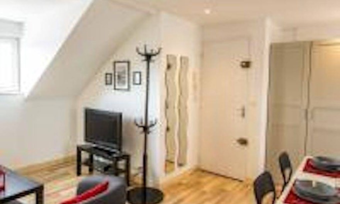 Saint-Honore - Jeanne d'Arc Apartment | 35 m² Apartment ∙ 1 bedroom ∙ 4 guests